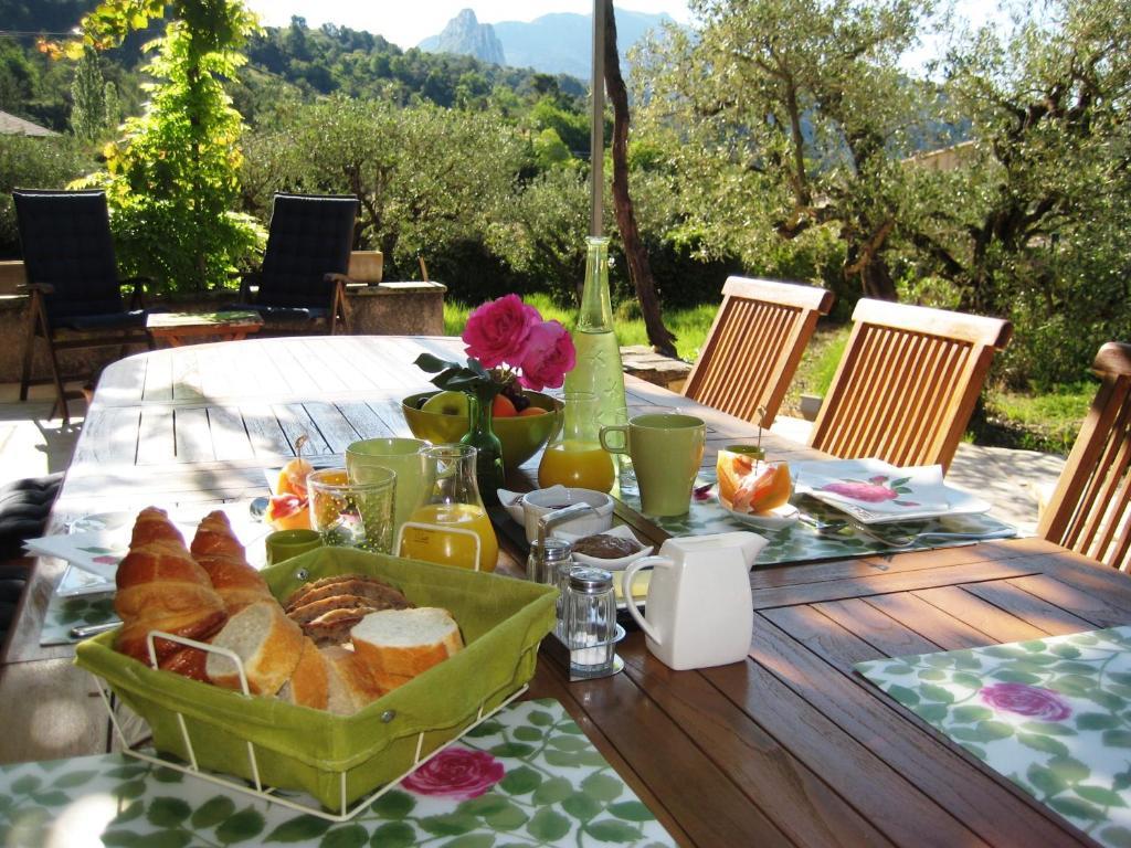 Bed and Breakfast La Serenade Buis-les-Baronnies Zewnętrze zdjęcie